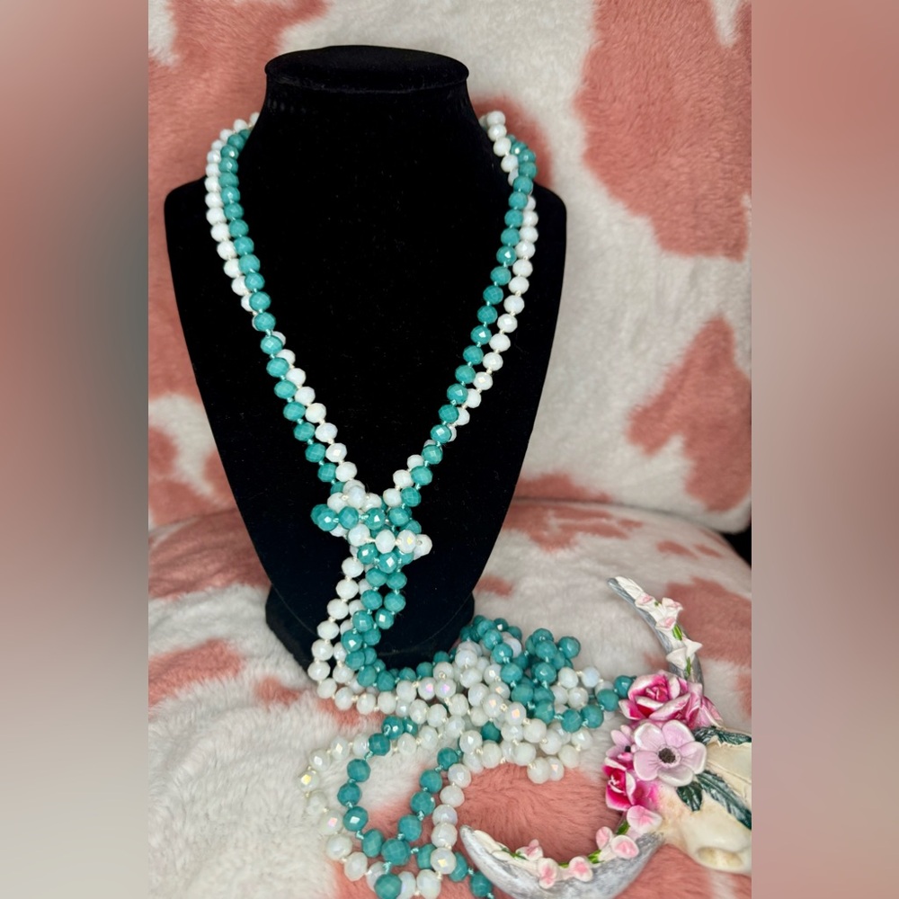 FREE GIFT ********Western Beaded Necklace 2 Colors White Turquoise #Western